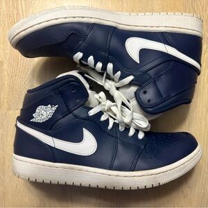 Jordan 1 Retro Mid Obsidian White Men's - 554724-402 size 8.5- No Box